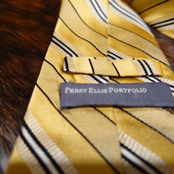 Perry Ellis, Portfolio Gold, Black and White Striped Silk Tie - Picture 3 of 4